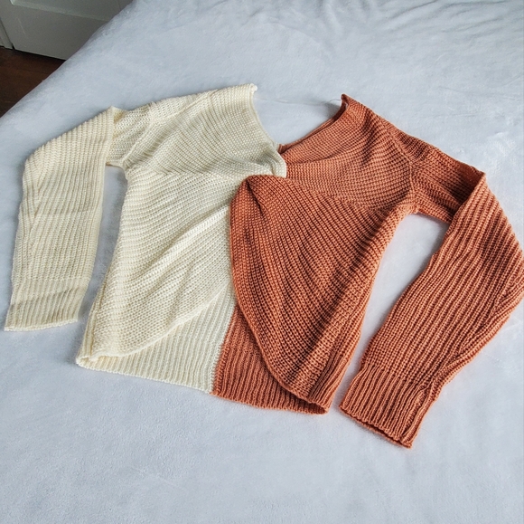 Twist Front Color Block Reversable Knit Sweater - Picture 9 of 12
